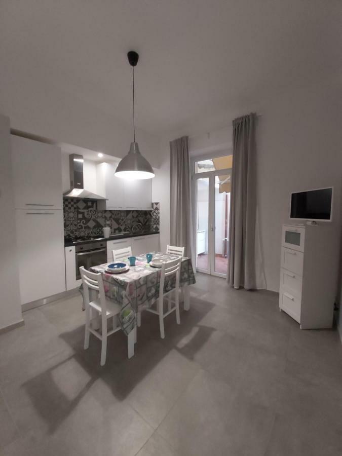 Apartamento Helen Viareggio Exterior foto